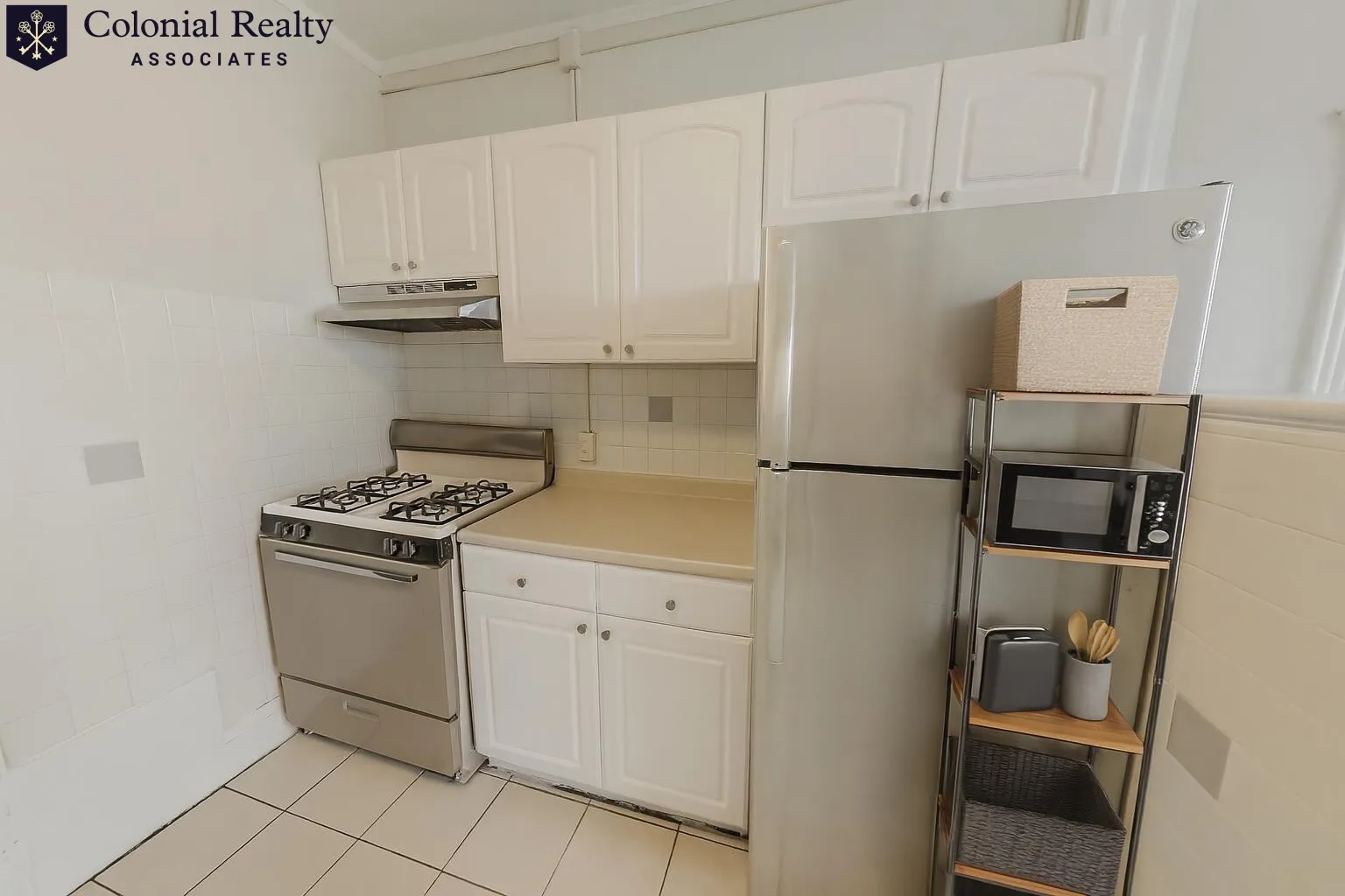 2 bed, 1 bath apartment for rent at 330 Saint Paul St Unit 06, North Brookline — photo 3 of 25