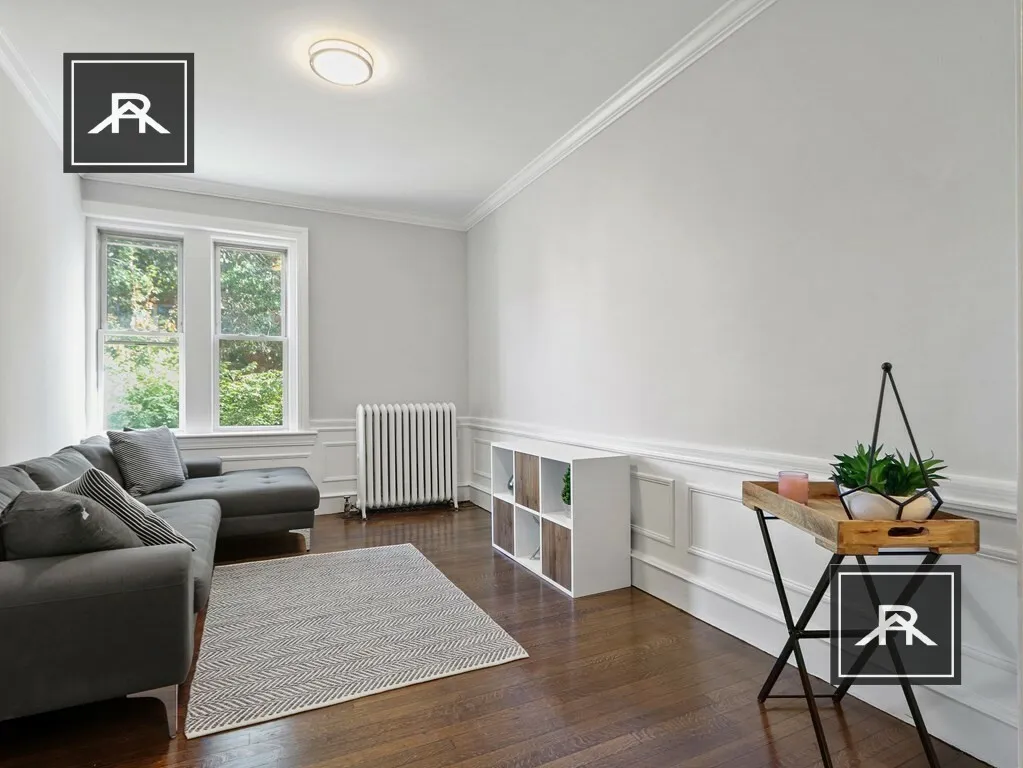 4 bed, 2 bath apartment for rent at 330 Saint Paul St Unit 1, North Brookline — photo 10 of 11