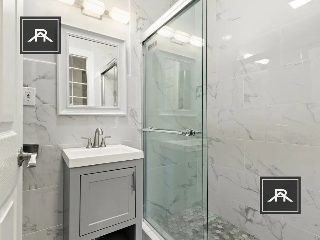 4 bed, 2 bath apartment for rent at 330 Saint Paul St Unit 1, North Brookline — photo 4 of 11