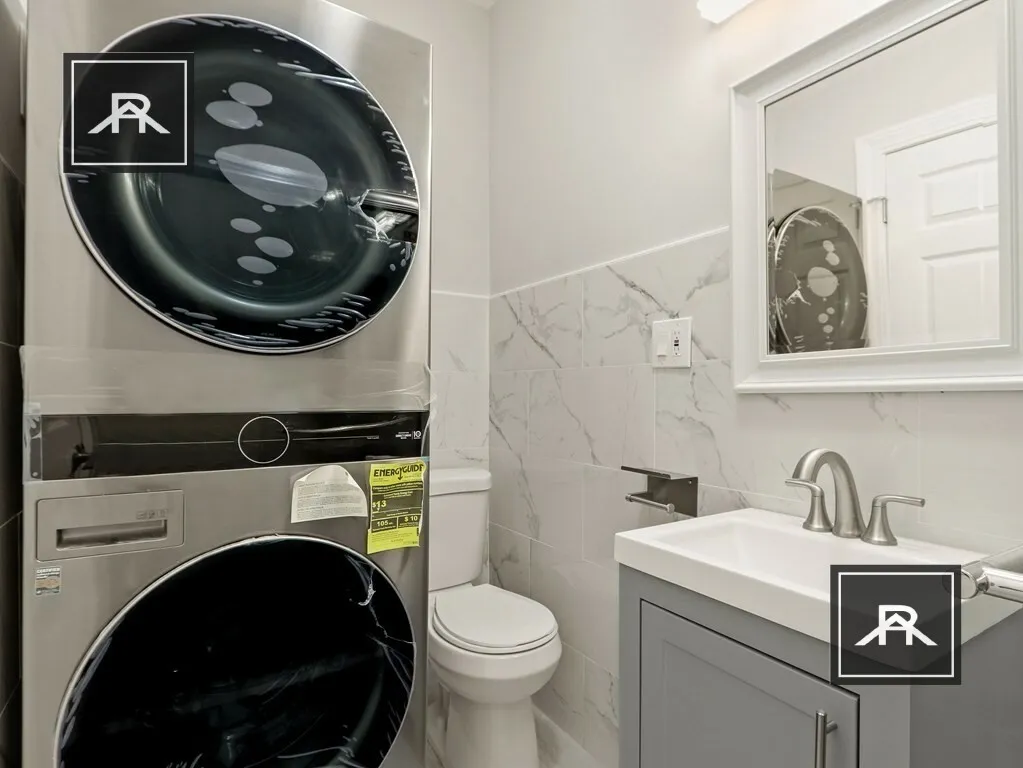 4 bed, 2 bath apartment for rent at 330 Saint Paul St Unit 1, North Brookline — photo 5 of 11