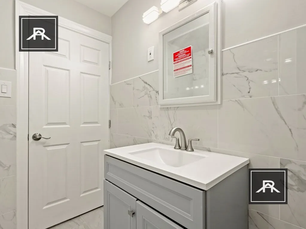 4 bed, 2 bath apartment for rent at 330 Saint Paul St Unit 1, North Brookline — photo 9 of 11