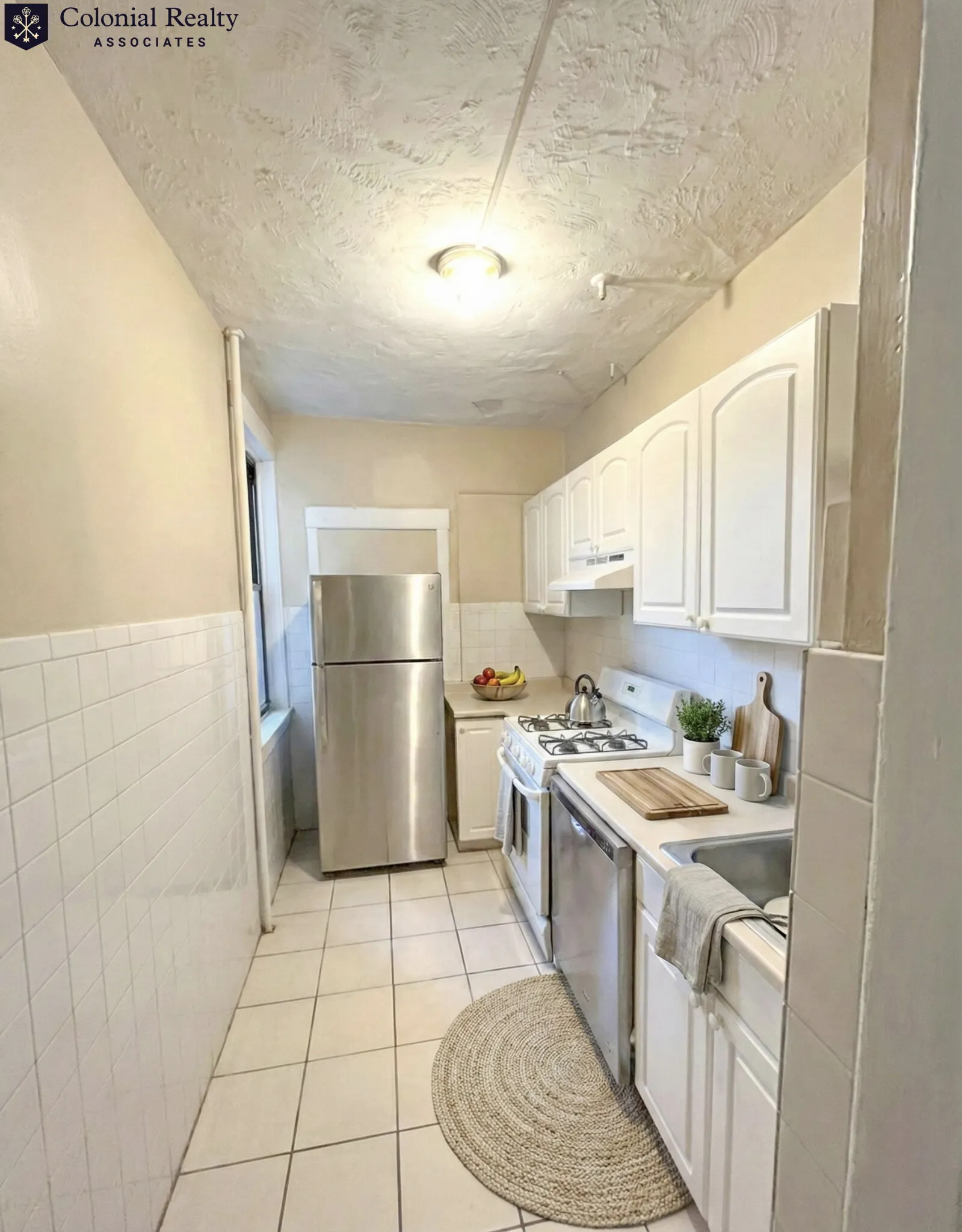 3 bed, 1 bath apartment for rent at 330 Saint Paul St Unit 3, North Brookline — photo 5 of 25