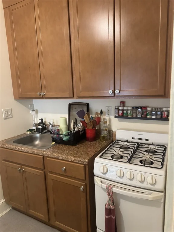 Studio bed, 1 bath apartment for rent at 330 Salem Unit 5, Malden — photo 16 of 24