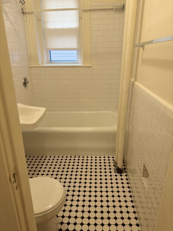 Studio bed, 1 bath apartment for rent at 330 Salem Unit 8, Malden — photo 3 of 14