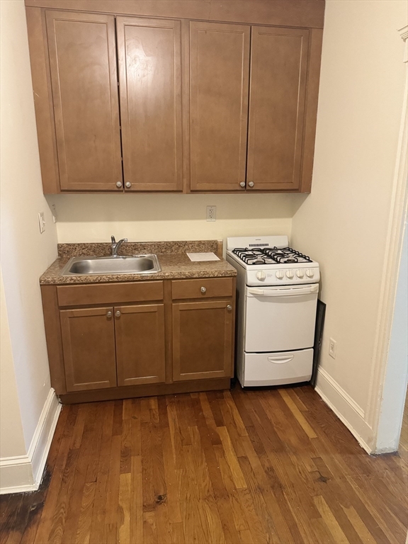 Studio bed, 1 bath apartment for rent at 330 Salem Unit 8, Malden — photo 2 of 14