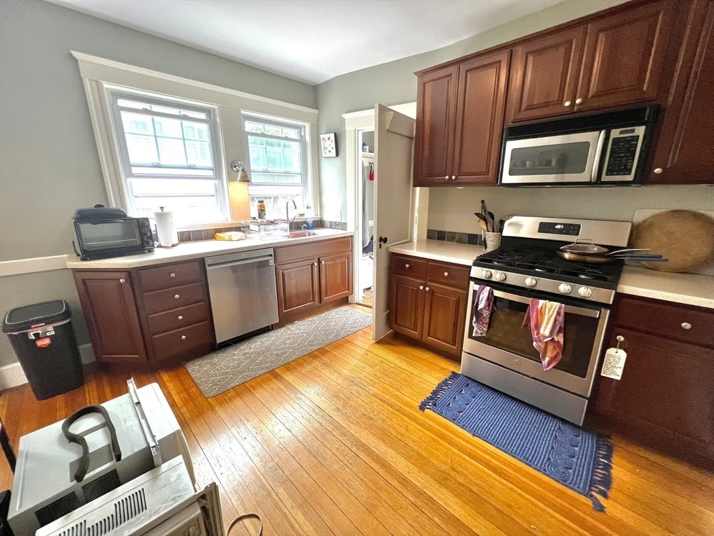 3 bed, 1 bath apartment for rent at 330 School St Unit 1, Watertown — photo 12 of 31