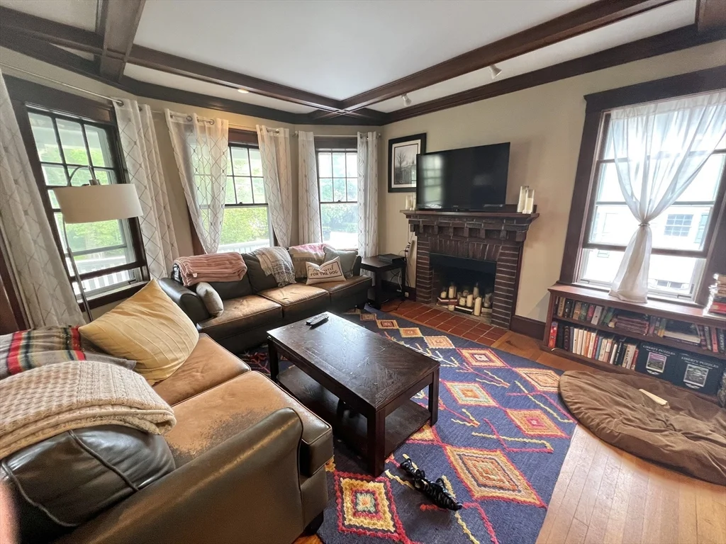 3 bed, 1 bath apartment for rent at 330 School St Unit 1, Watertown — photo 9 of 31