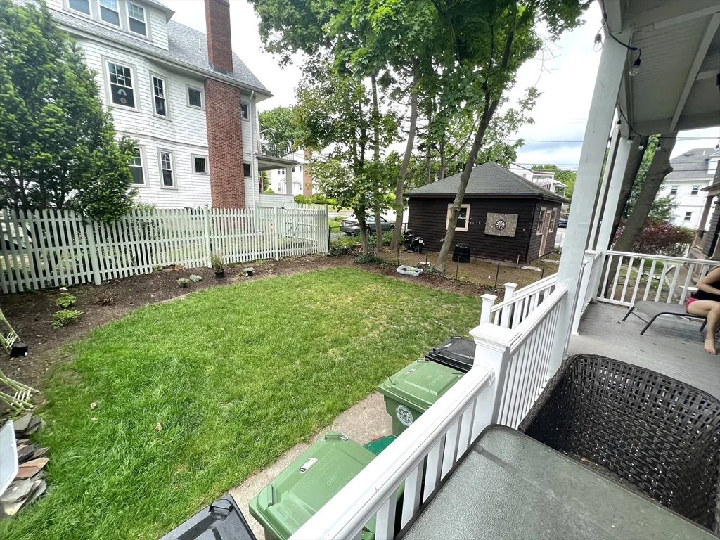 3 bed, 1 bath apartment for rent at 330 School St Unit 1, Watertown — photo 4 of 31
