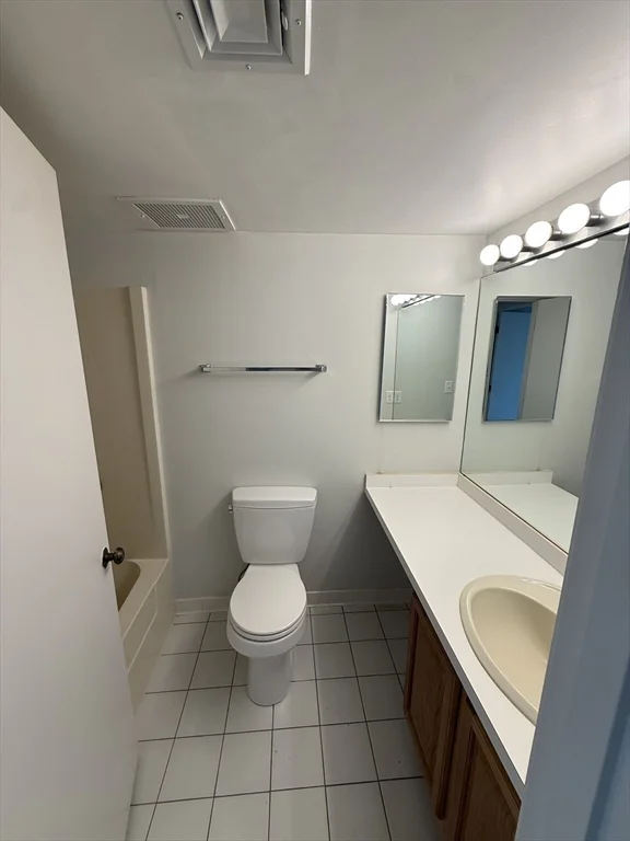 2 bed, 2 bath apartment for rent at 330 Sunderland Rd Unit 39, Worcester — photo 9 of 15