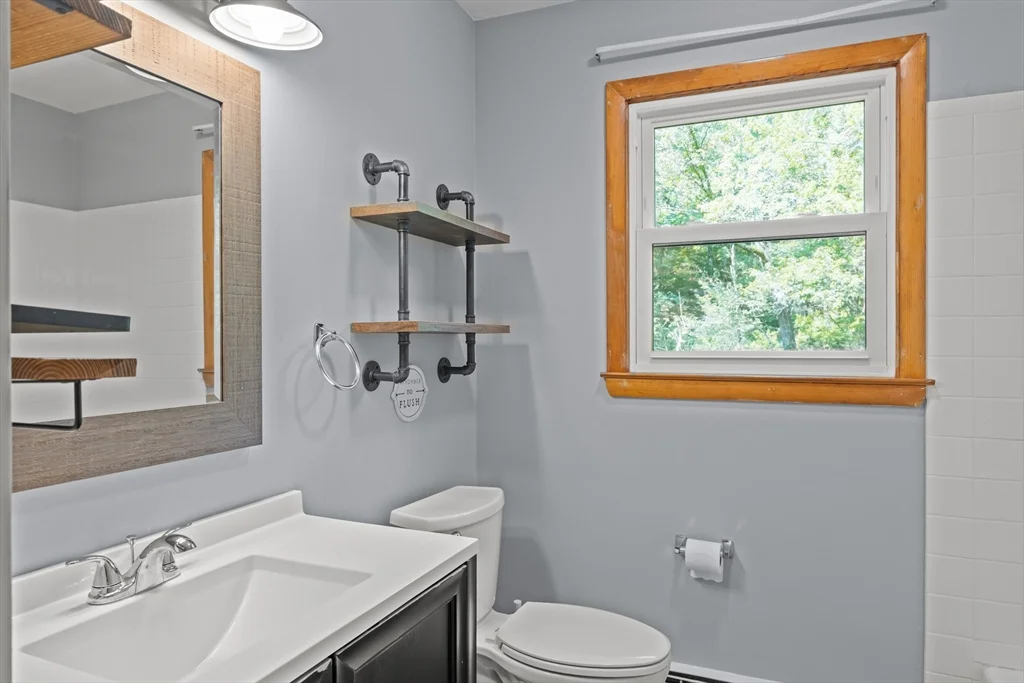 5 bed, 2 bath apartment for rent at 330 Swains Pond Ave, Melrose — photo 20 of 28