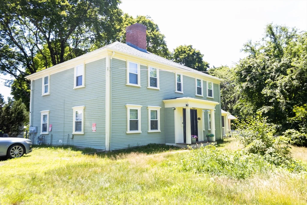 3 bed, 1 bath apartment for rent at 330 Walpole Unit 1, Norwood
