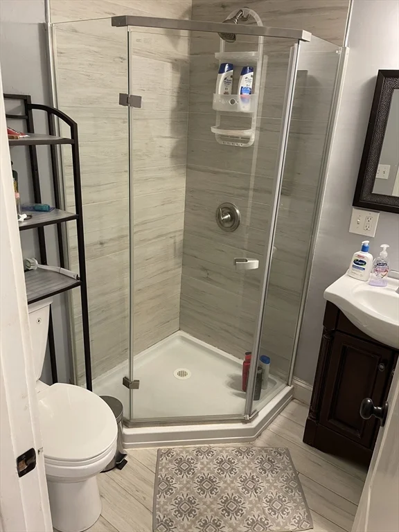 5 bed, 3 bath apartment for rent at 330 Western Ave Unit 1, Riverside — photo 16 of 24