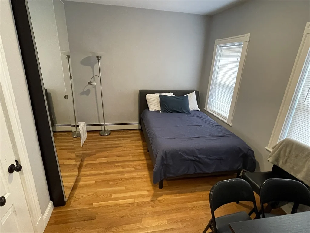5 bed, 3 bath apartment for rent at 330 Western Ave Unit 1, Riverside — photo 10 of 24