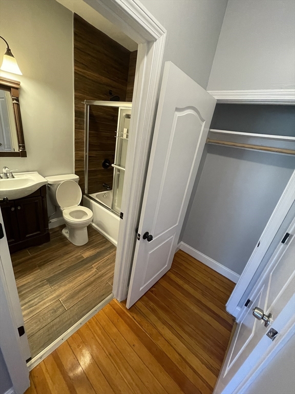 4 bed, 3 bath apartment for rent at 330 Western Ave Unit 2nd FL, Riverside — photo 8 of 22