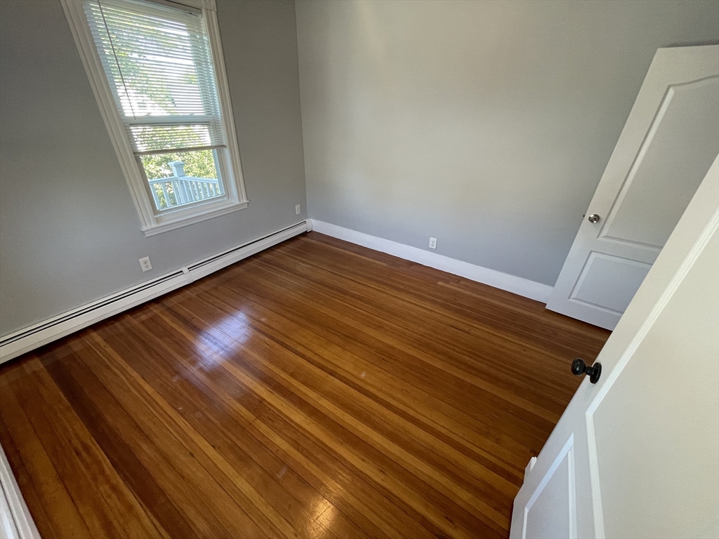 4 bed, 3 bath apartment for rent at 330 Western Ave Unit 2nd FL, Riverside — photo 5 of 22