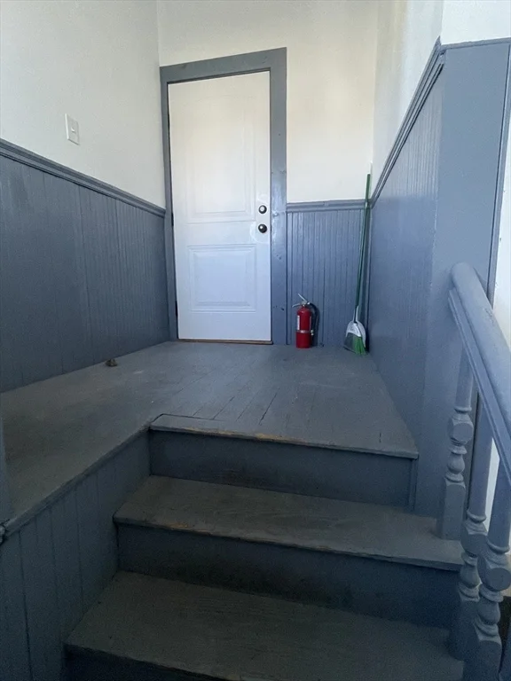 4 bed, 3 bath apartment for rent at 330 Western Ave Unit 3C, Riverside — photo 4 of 28