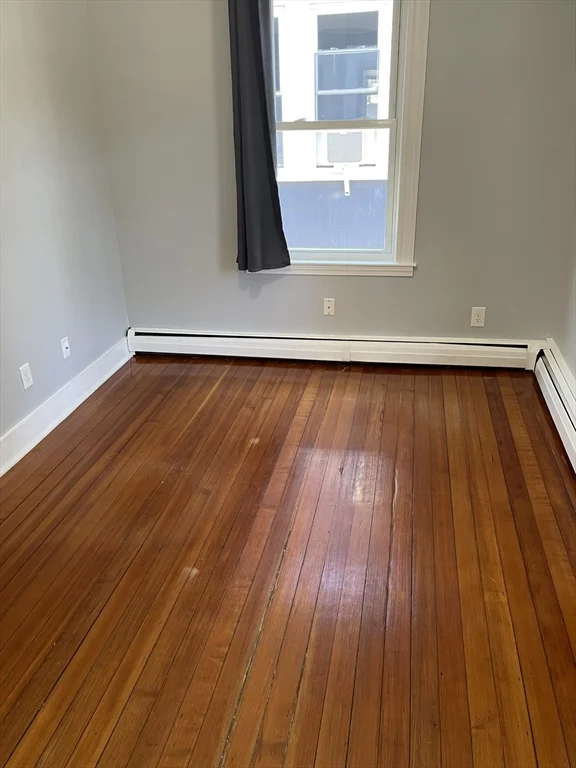 4 bed, 3 bath apartment for rent at 330 Western Ave Unit 3C, Riverside — photo 14 of 28