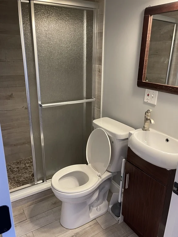 3 bed, 3 bath apartment for rent at 330 Western Ave Unit C, Riverside — photo 13 of 28