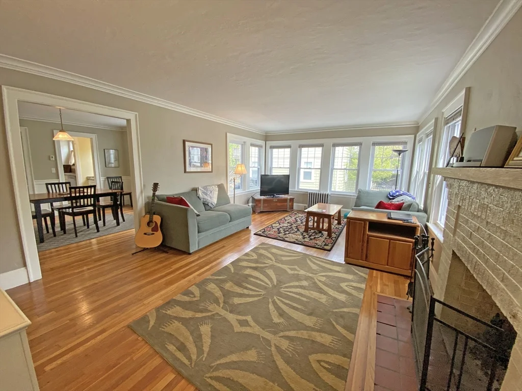 2 bed, 1 bath apartment for rent at 331-333 Lowell Ave Unit 331, Newtonville — photo 2 of 13