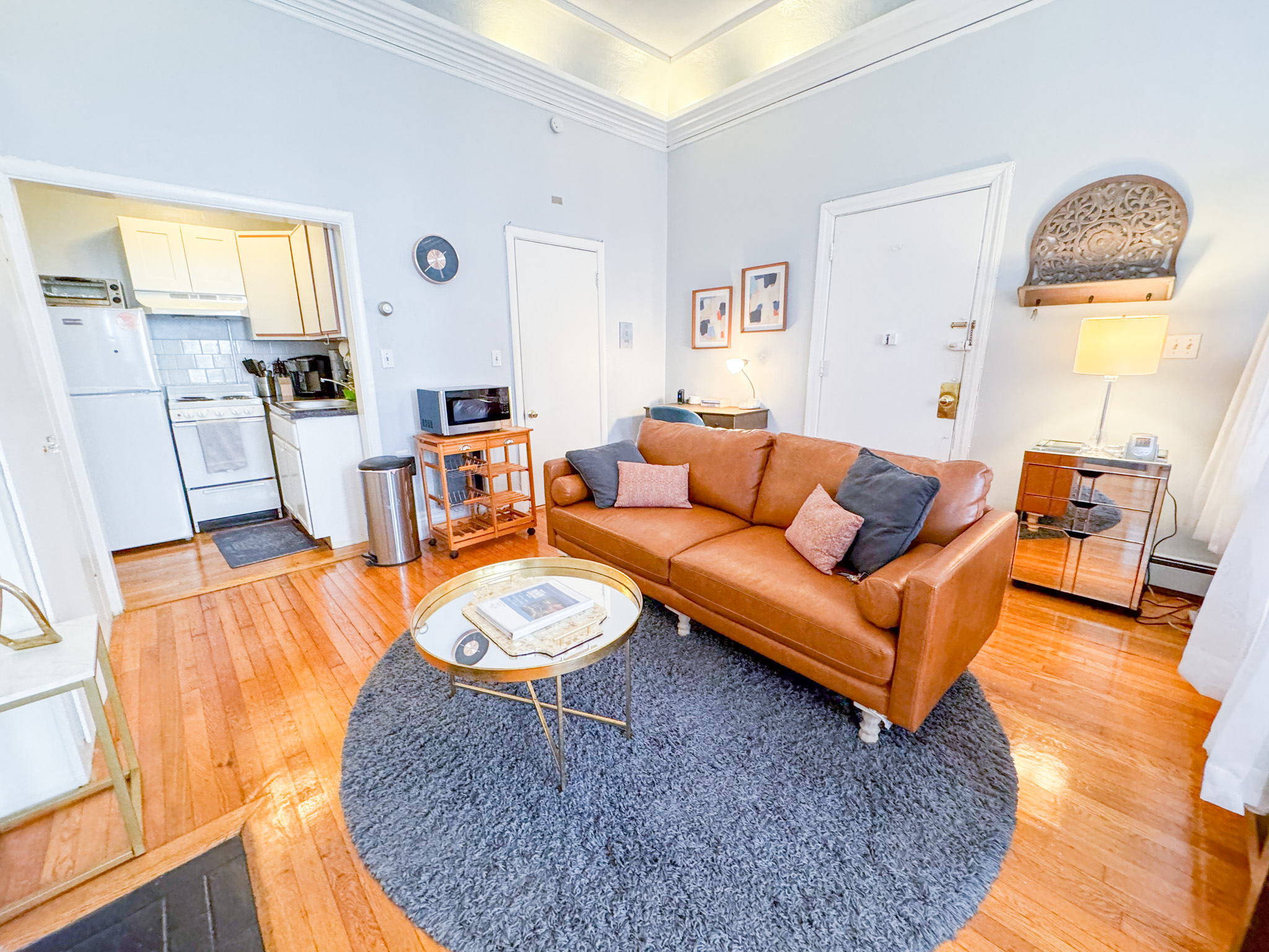 Studio bed, 1 bath apartment for rent at 331 Beacon St Unit 2R, Back Bay — photo 2 of 9