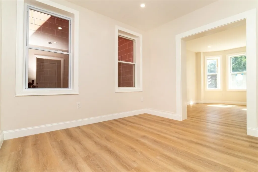 3 bed, 1 bath apartment for rent at 331 Centre St Unit 2a, Jamaica Plain — photo 12 of 31