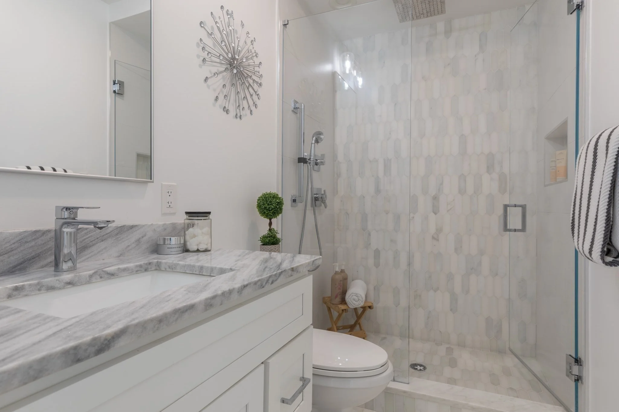 2 bed, 2 bath apartment for rent at 331 Chelsea St Unit 4, East Boston — photo 13 of 16