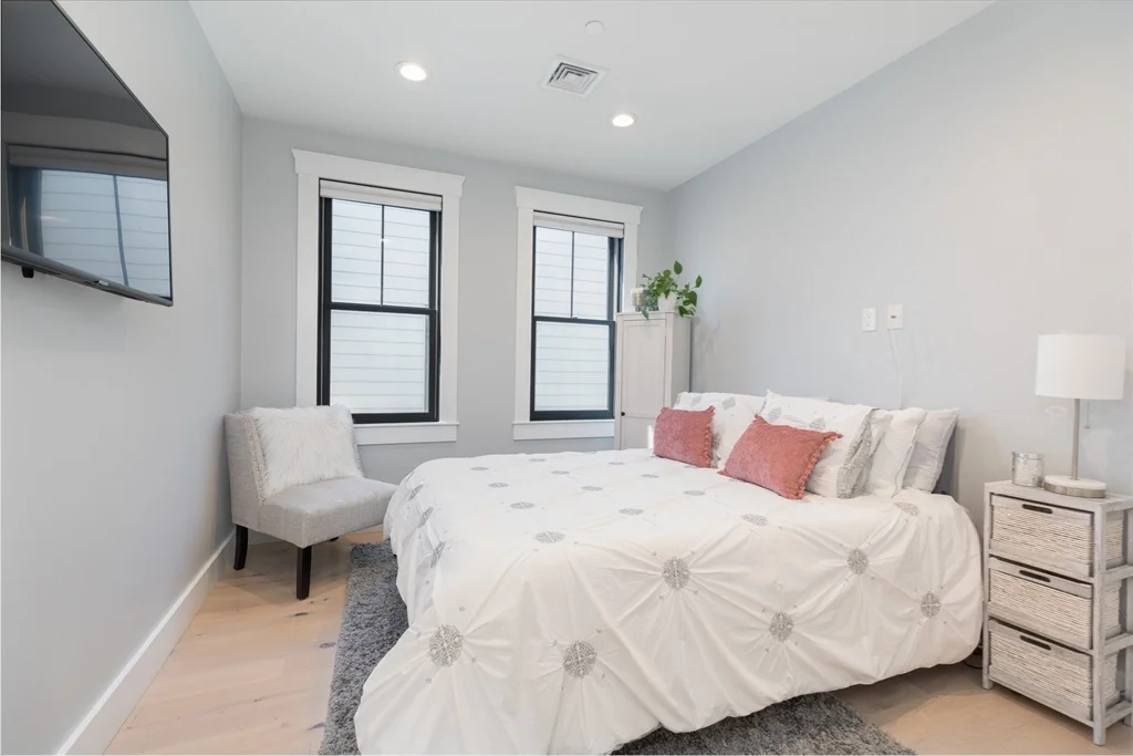 2 bed, 2 bath apartment for rent at 331 Chelsea St Unit 4, East Boston — photo 10 of 16