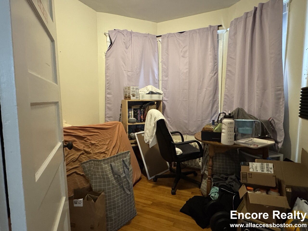 3 bed, 2 bath apartment for rent at 331 Faneuil St Unit 1, Oak Square — photo 2 of 24