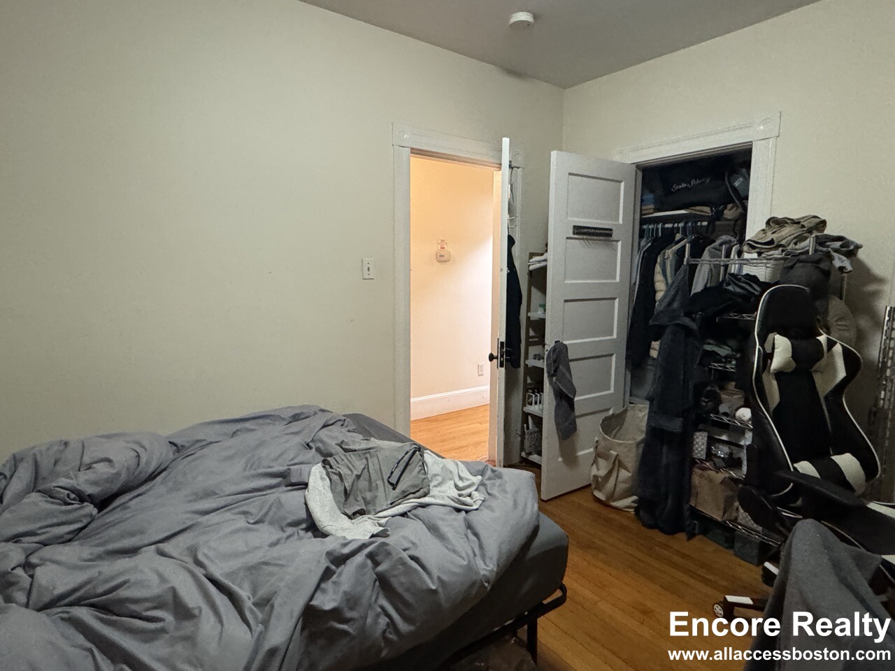3 bed, 2 bath apartment for rent at 331 Faneuil St Unit 1, Oak Square — photo 13 of 24