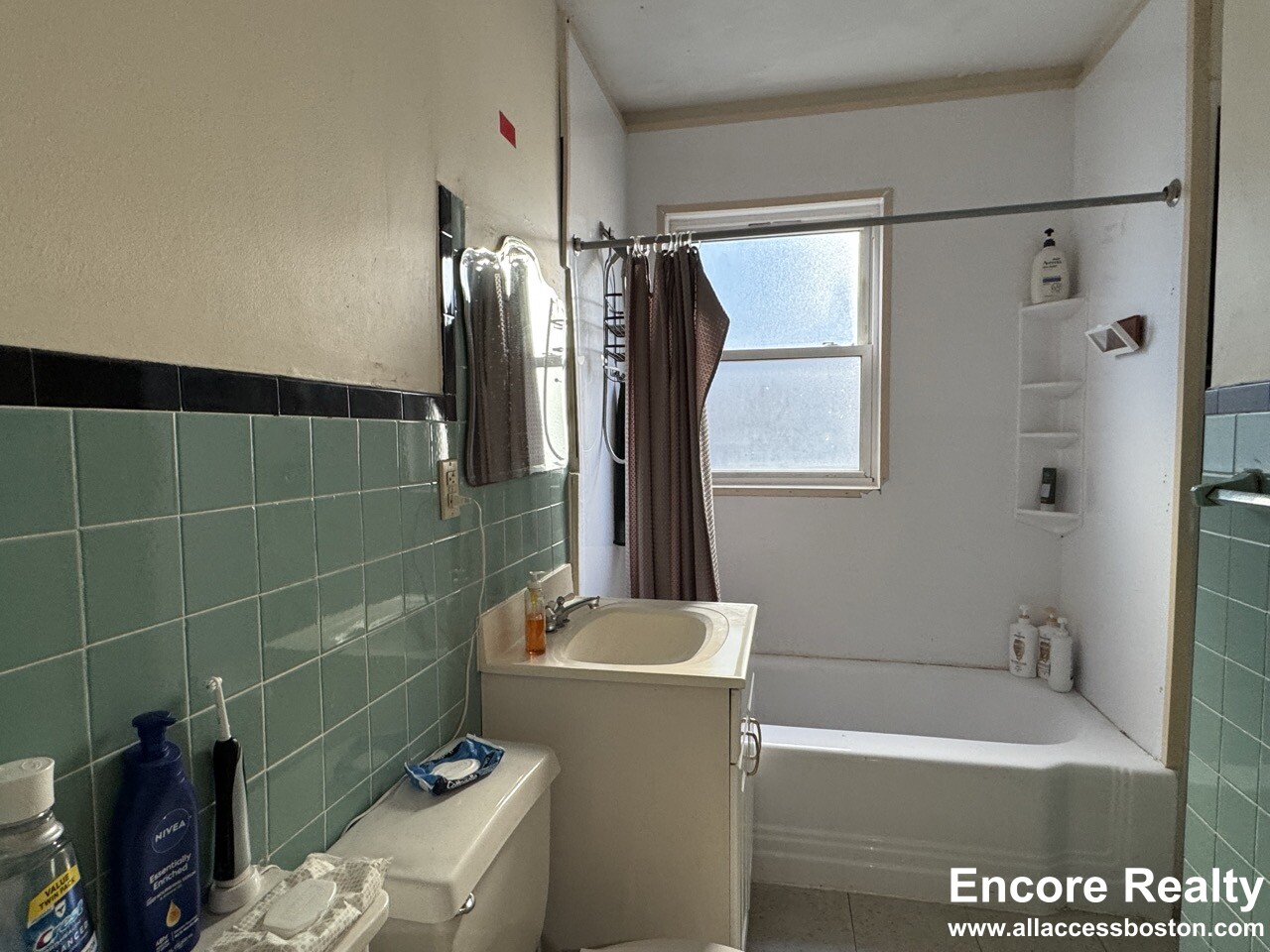 3 bed, 2 bath apartment for rent at 331 Faneuil St Unit 1, Oak Square — photo 14 of 24