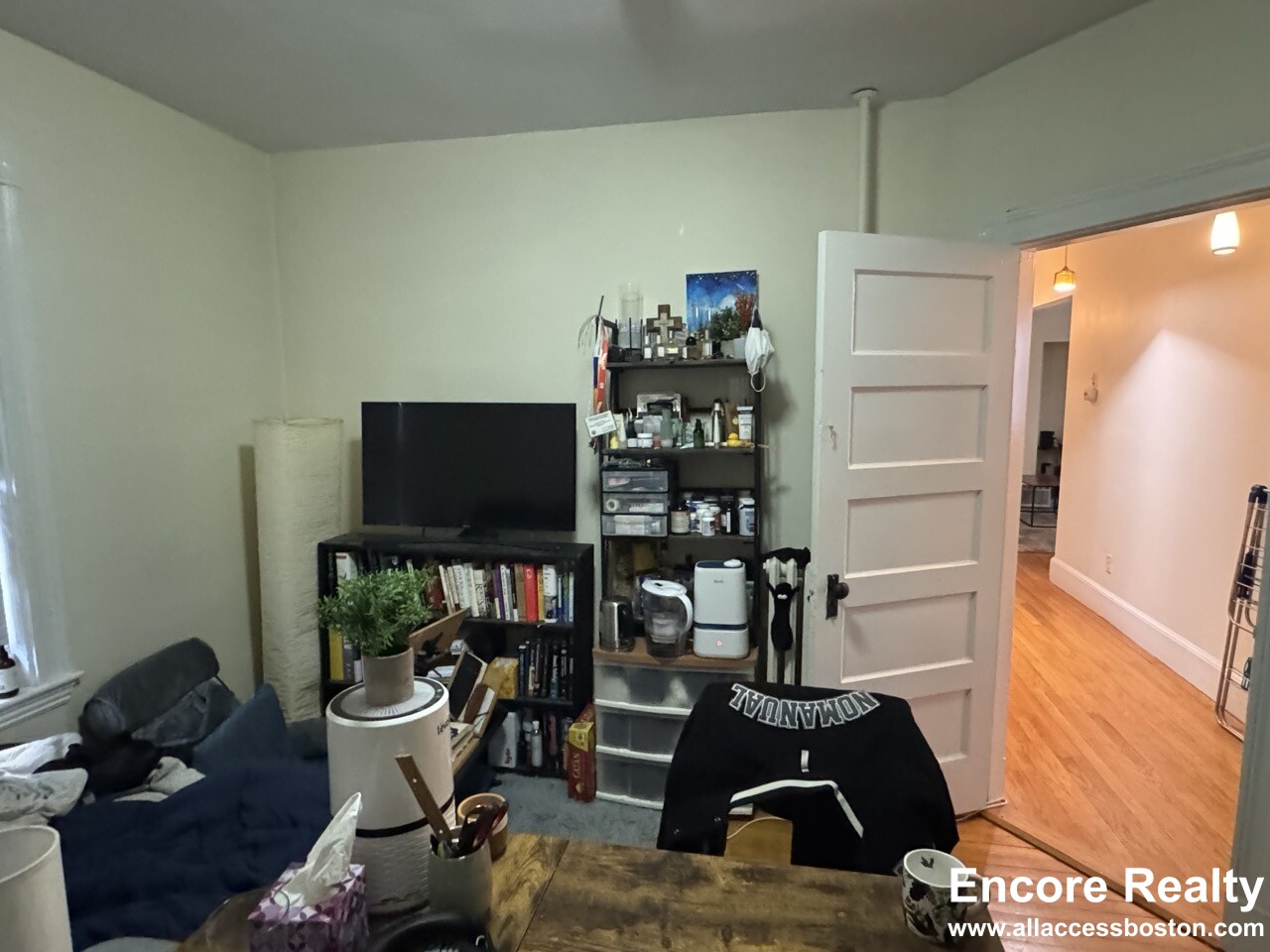 3 bed, 2 bath apartment for rent at 331 Faneuil St Unit 1, Oak Square — photo 18 of 24