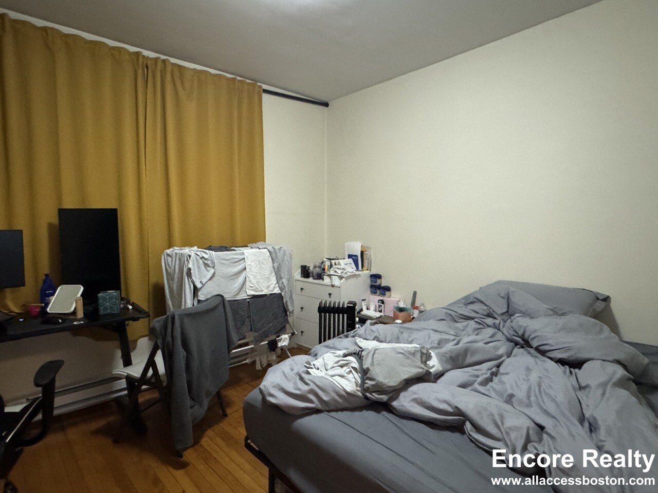 3 bed, 2 bath apartment for rent at 331 Faneuil St Unit 1, Oak Square — photo 11 of 24