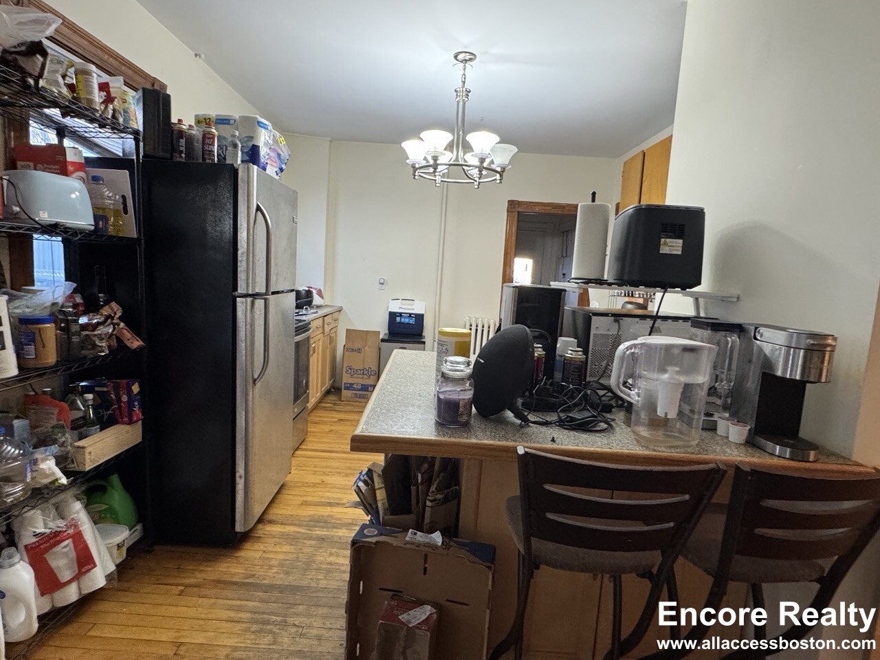 3 bed, 2 bath apartment for rent at 331 Faneuil St Unit 1, Oak Square — photo 8 of 24