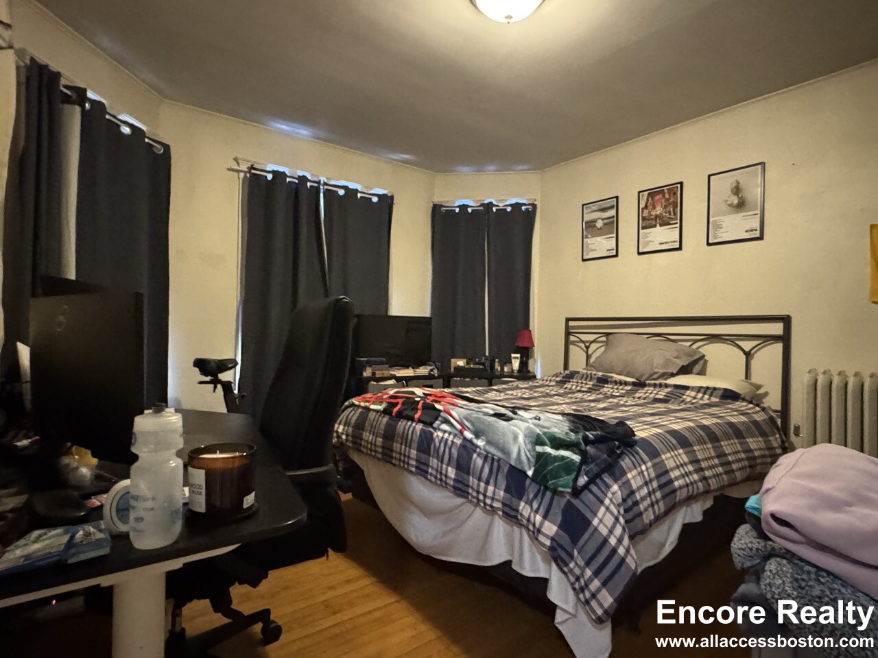 4 bed, 2 bath apartment for rent at 331 Faneuil St Unit 3, Oak Square — photo 7 of 24