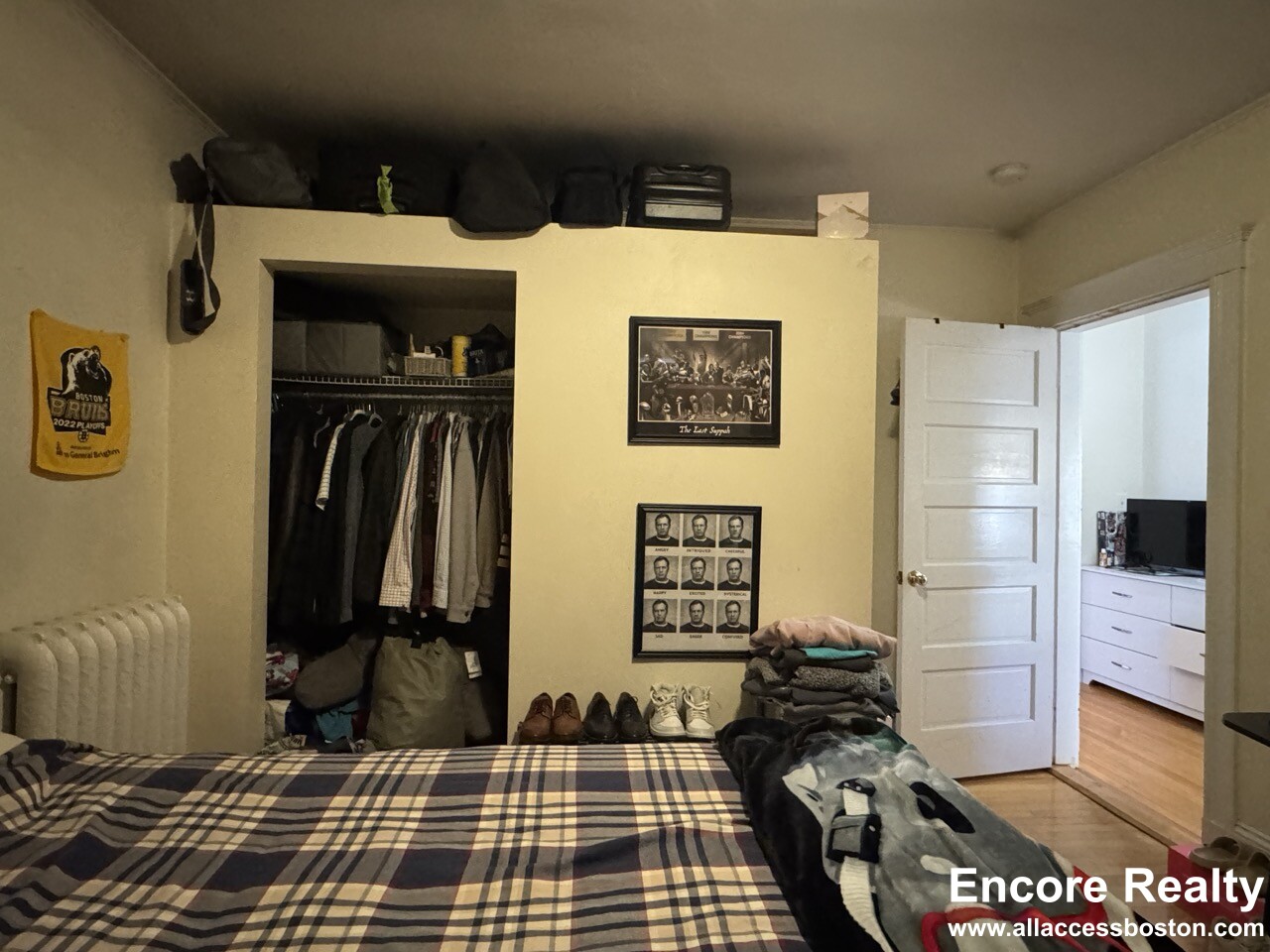 4 bed, 2 bath apartment for rent at 331 Faneuil St Unit 3, Oak Square — photo 8 of 24