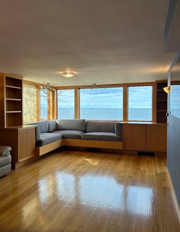 2 bed, 1 bath apartment for rent at 331 Granite St Unit 1, Folly Cove — photo 3 of 18