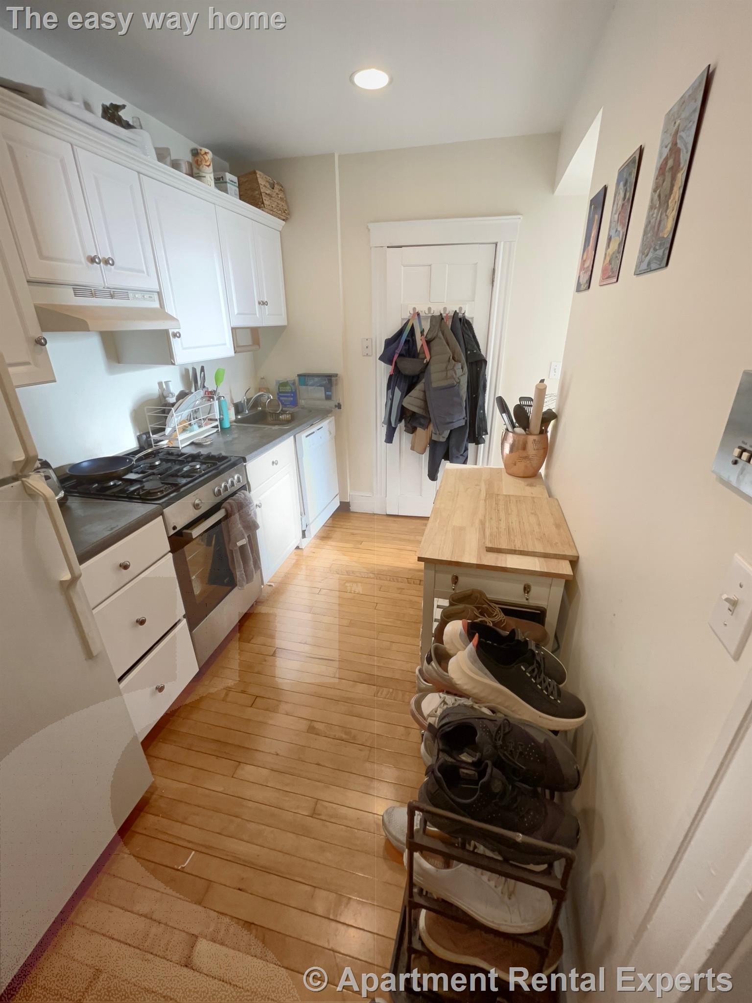 2 bed, 1 bath apartment for rent at 331 Harvard St Unit 1, Harvard Square — photo 6 of 11