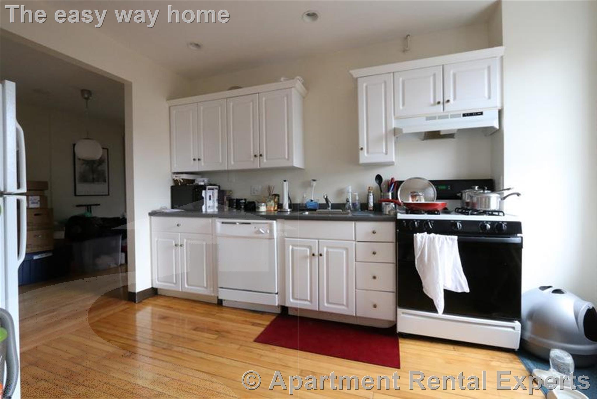 2 bed, 1 bath apartment for rent at 331 Harvard St Unit 11, Harvard Square — photo 3 of 25