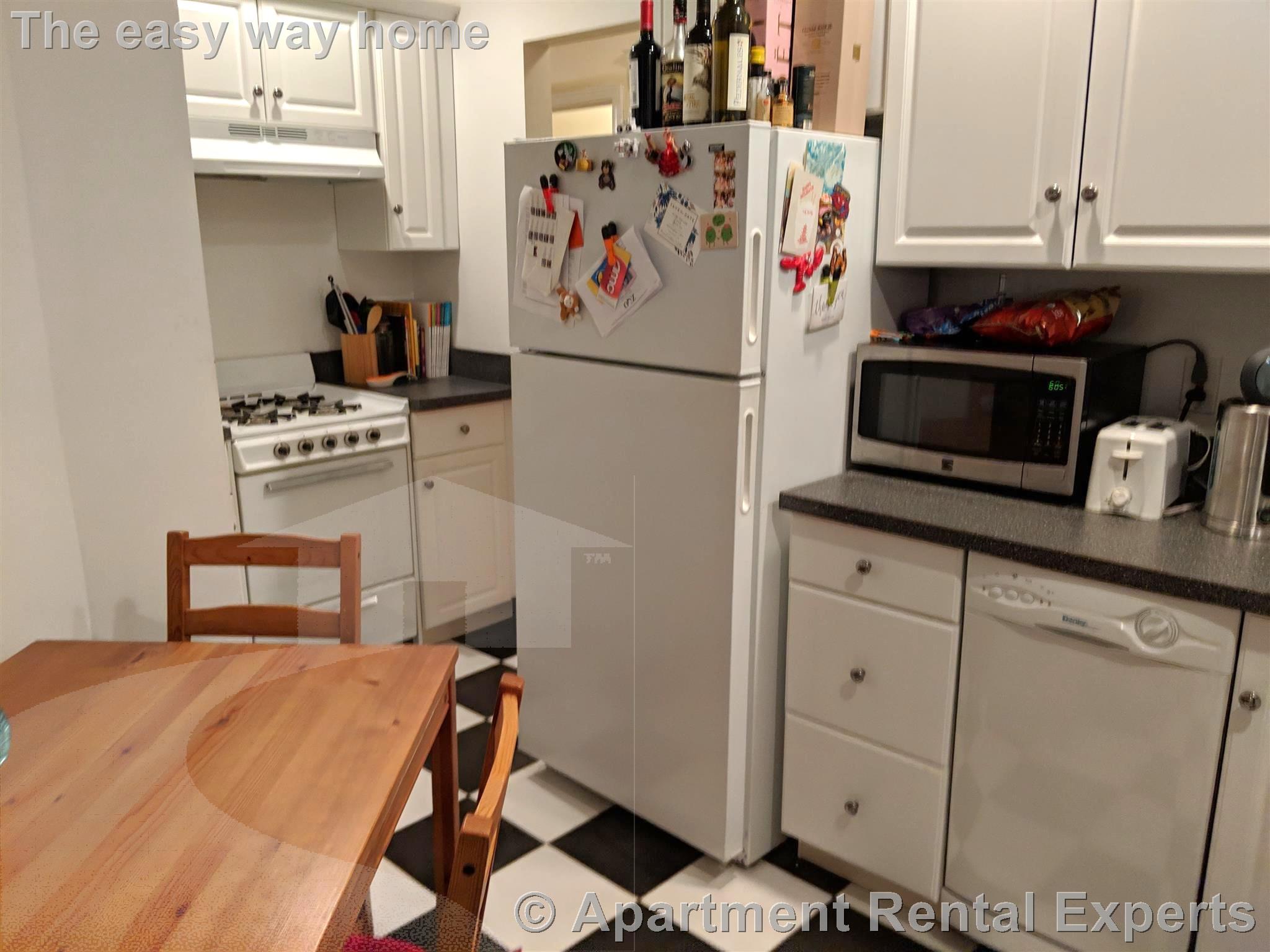1 bed, 1 bath apartment for rent at 331 Harvard St Unit 4, Harvard Square — photo 4 of 11