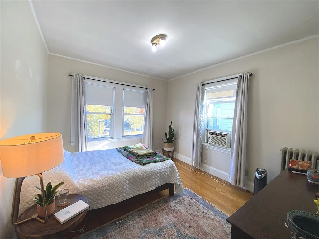 2 bed, 1 bath apartment for rent at 331 Hyde Park Ave Unit 3, Jamaica Plain — photo 9 of 26