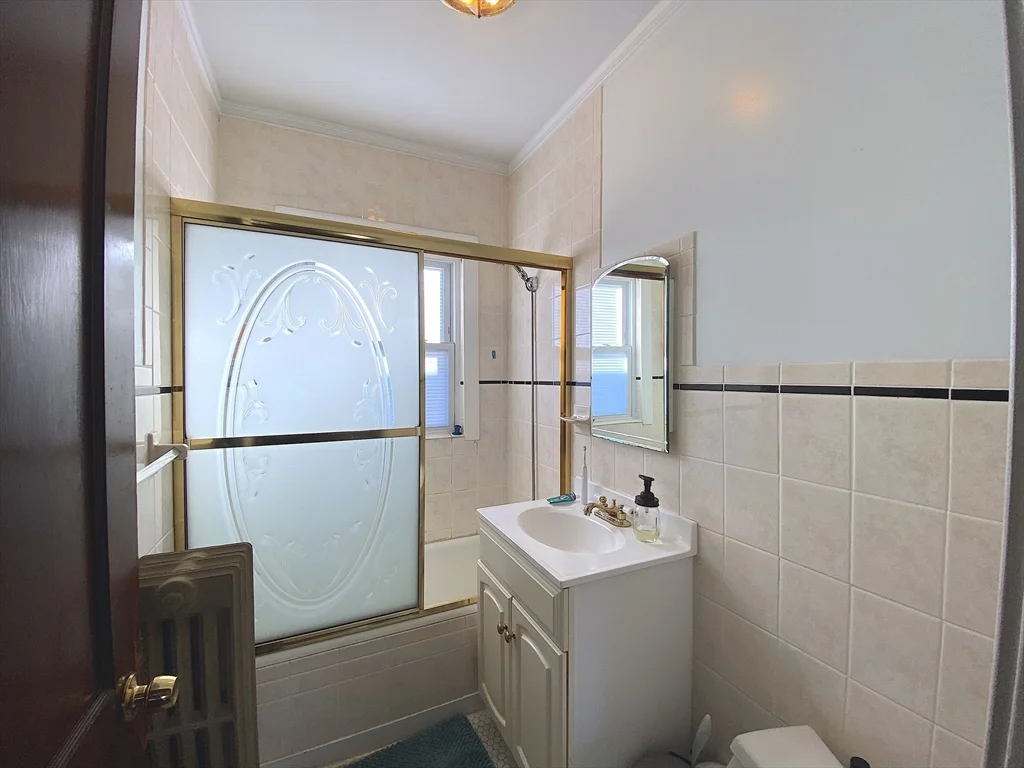 2 bed, 1 bath apartment for rent at 331 Hyde Park Ave Unit 3, Jamaica Plain — photo 19 of 26
