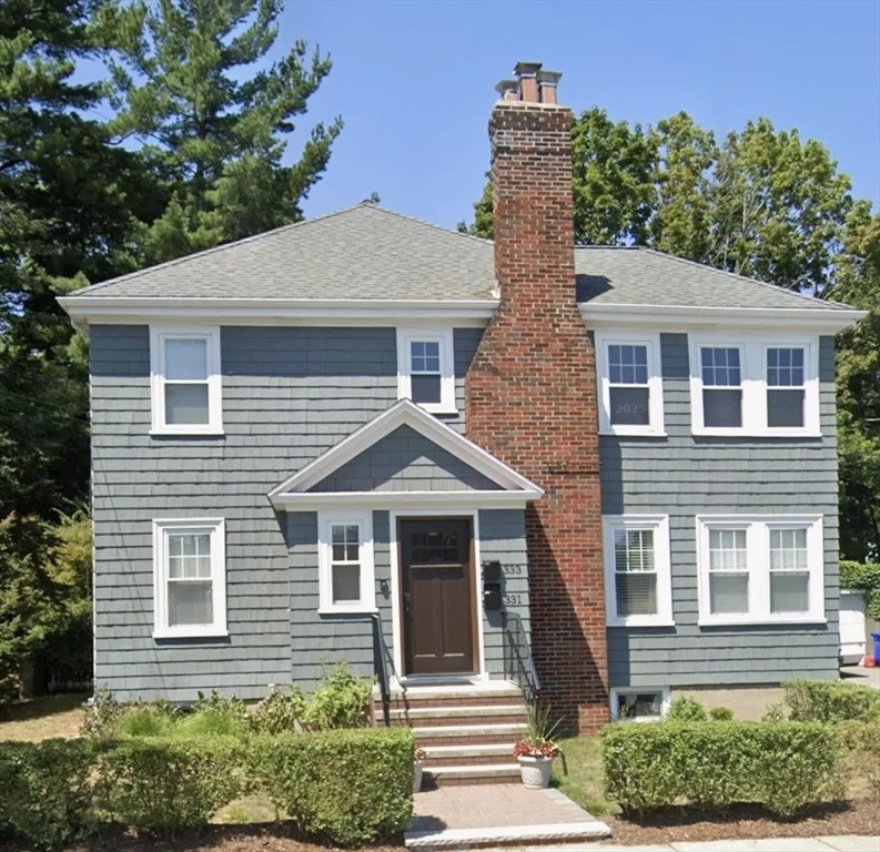 2 bed, 1 bath apartment for rent at 331 Lowell Unit 1, Newtonville