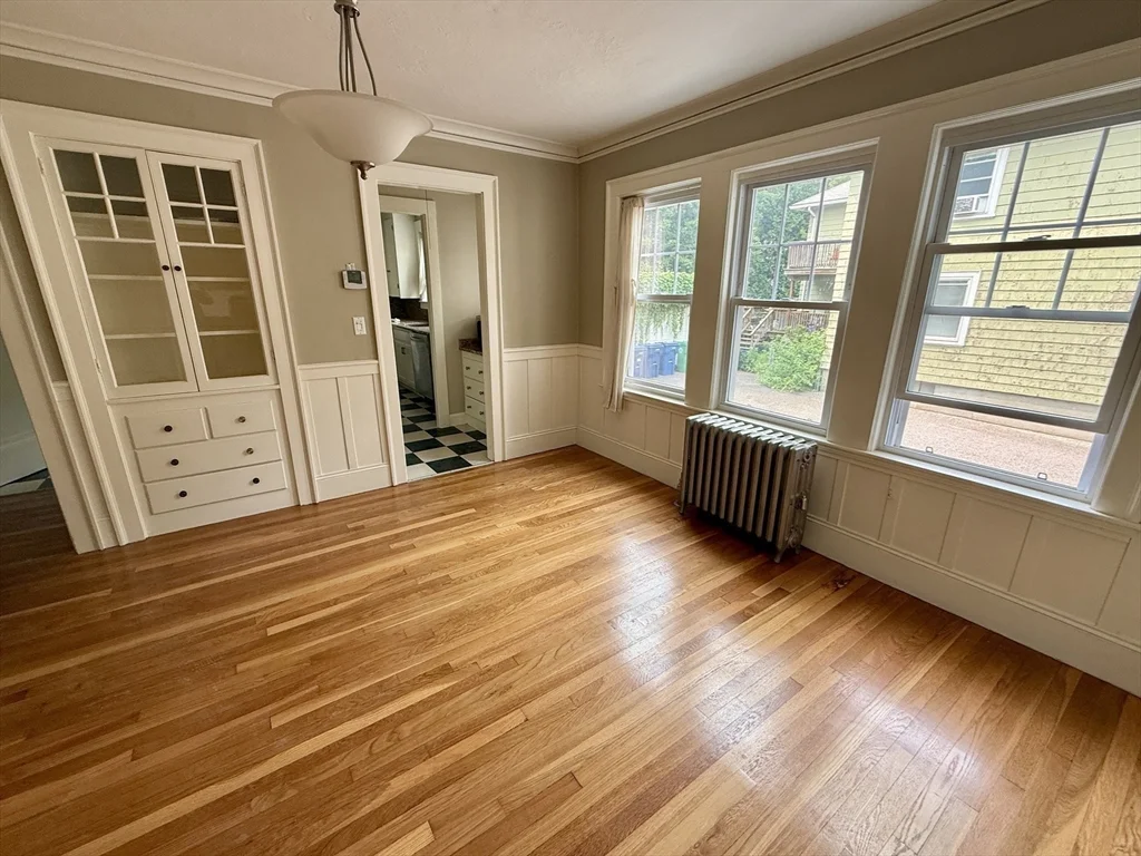 2 bed, 1 bath apartment for rent at 331 Lowell Unit 1, Newtonville — photo 3 of 13