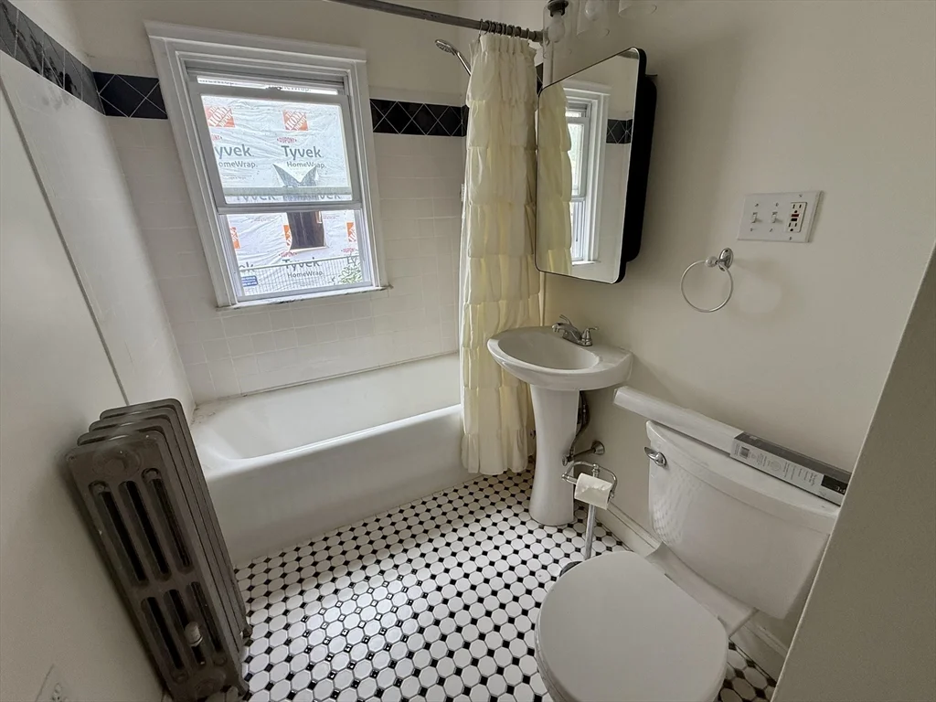 2 bed, 1 bath apartment for rent at 331 Lowell Unit 1, Newtonville — photo 11 of 13