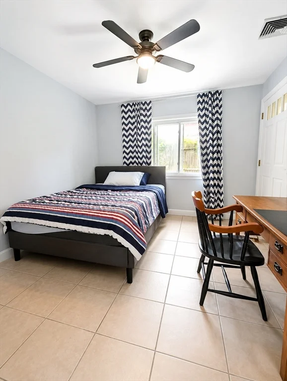 3 bed, 2 bath apartment for rent at 331 W 4th St Unit 331, South Boston — photo 8 of 16