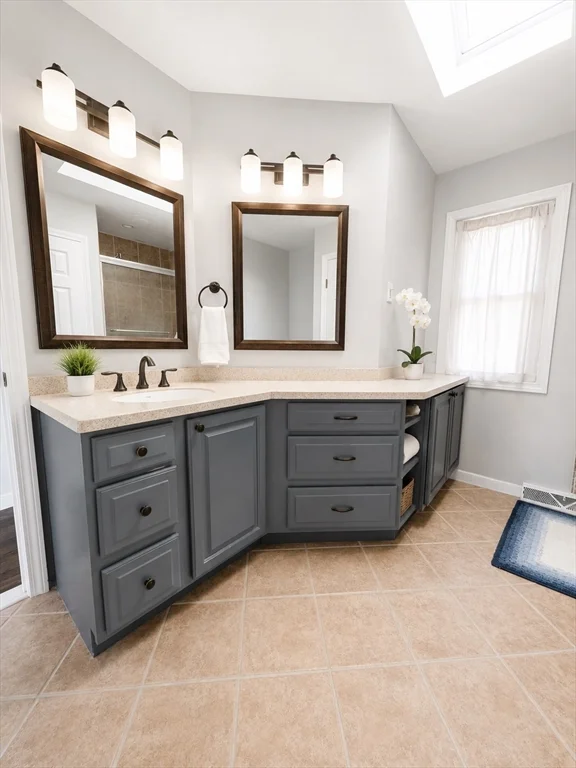 3 bed, 2 bath apartment for rent at 331 W 4th St Unit 331, South Boston — photo 10 of 16