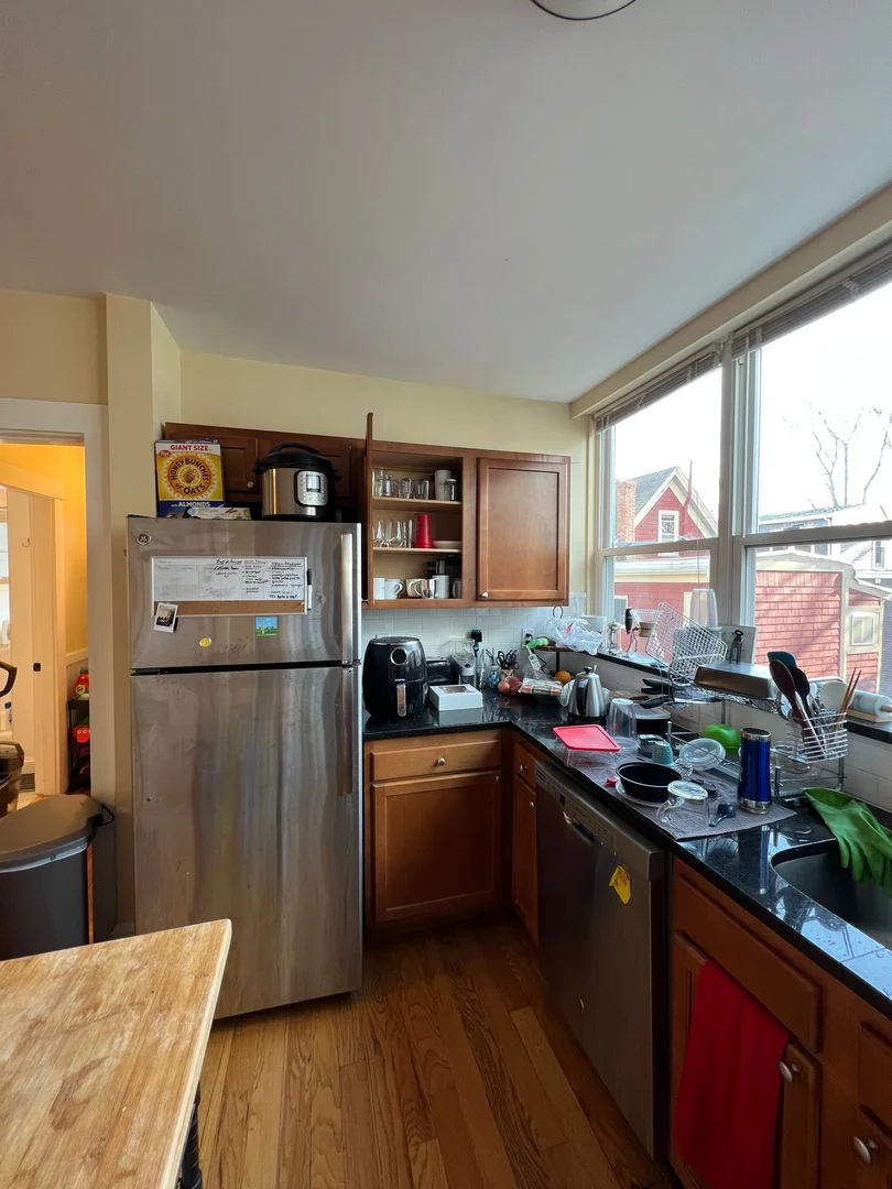 4 bed, 2 bath apartment for rent at 332 Beacon St Unit 2, Ward Two — photo 5 of 18