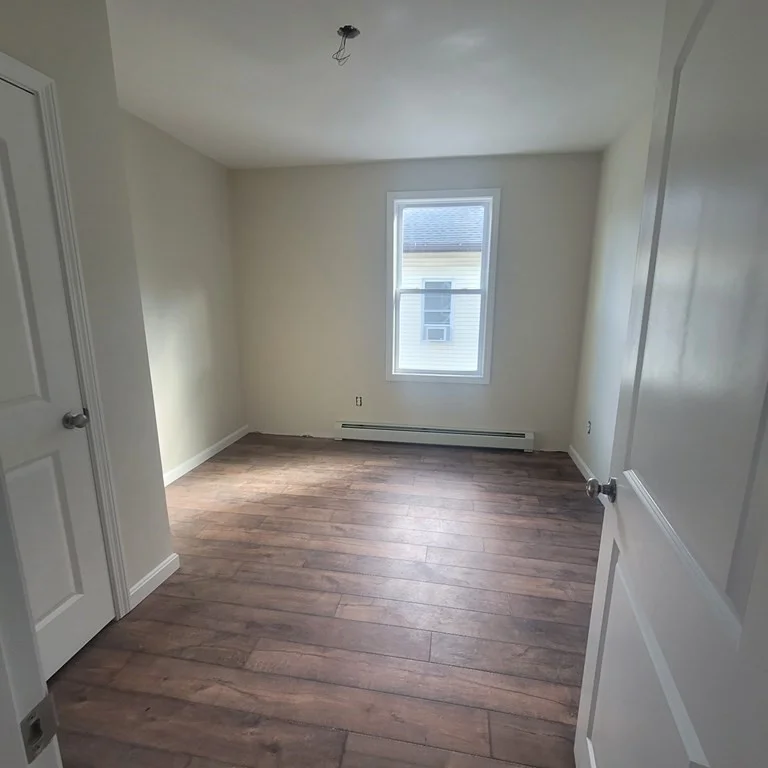 3 bed, 1 bath apartment for rent at 332 Chandler St Unit 1, Beaver Brook — photo 15 of 20