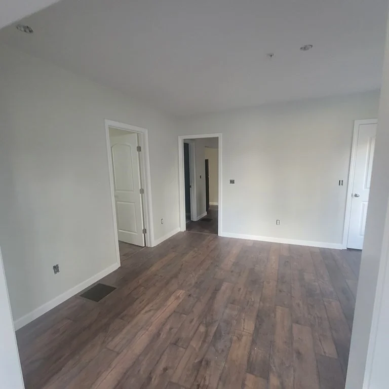 3 bed, 1 bath apartment for rent at 332 Chandler St Unit 2, Beaver Brook — photo 5 of 20