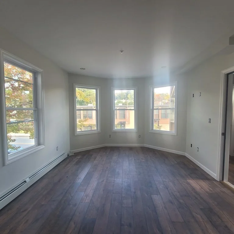 3 bed, 1 bath apartment for rent at 332 Chandler St Unit 3, Beaver Brook — photo 3 of 20